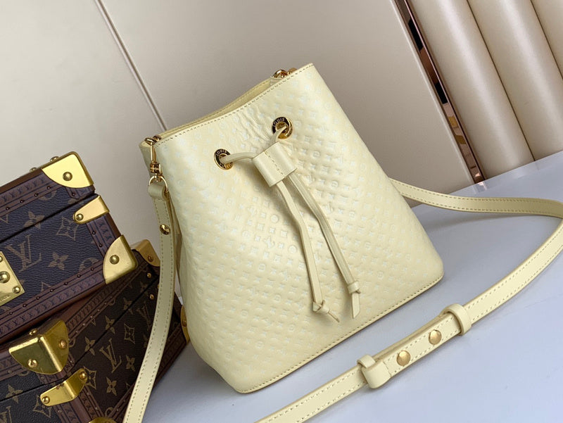 MC-LV-Bags-4752