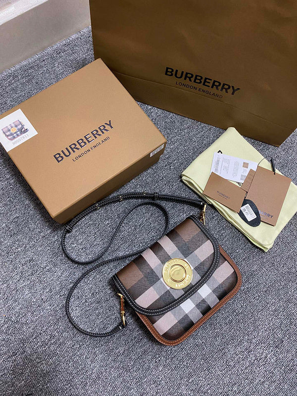MC-Burberry-653