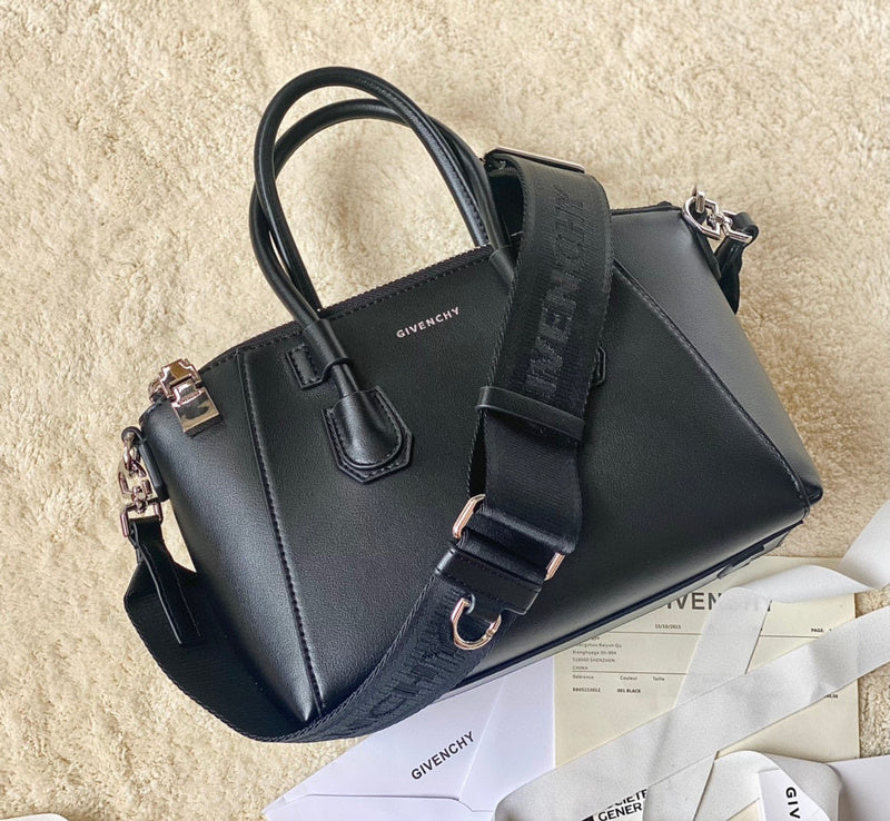 MC-GIVENCHY-633