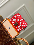 MC-LV-Bags-4777