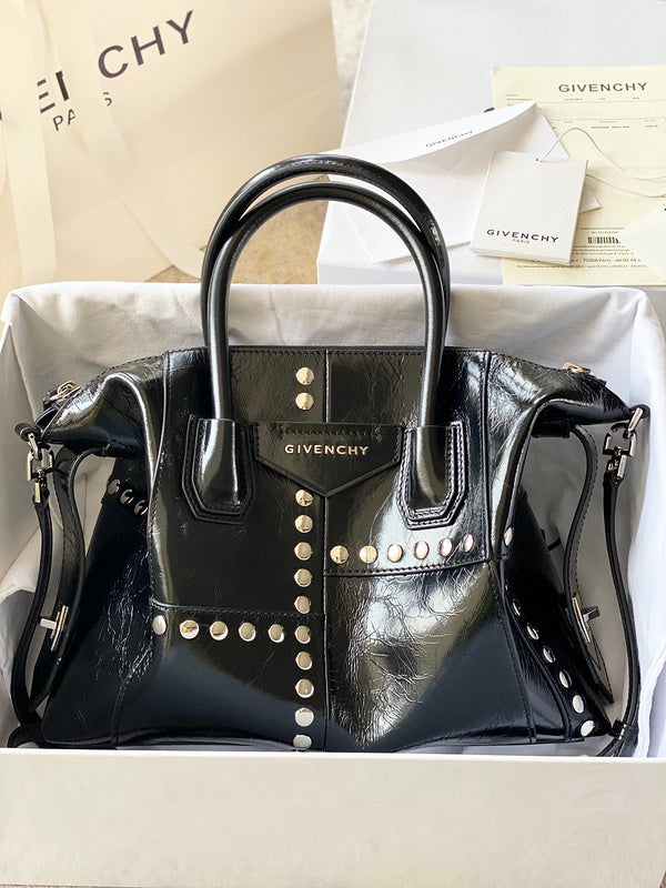 MC-GIVENCHY-634