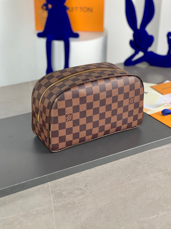 MC-LV-Bags-4780