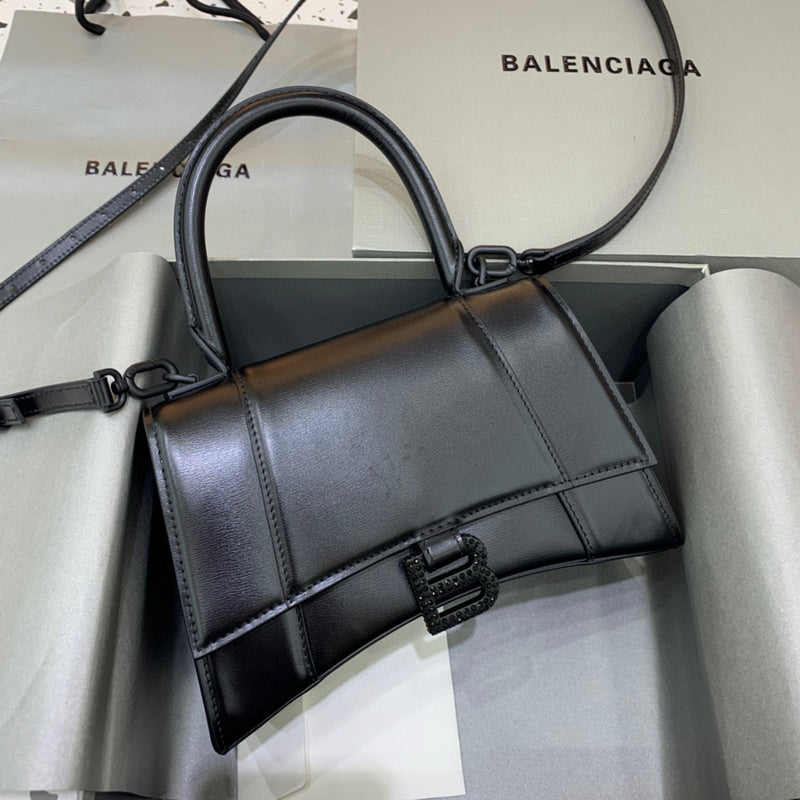 MC-Balenciaga-1889