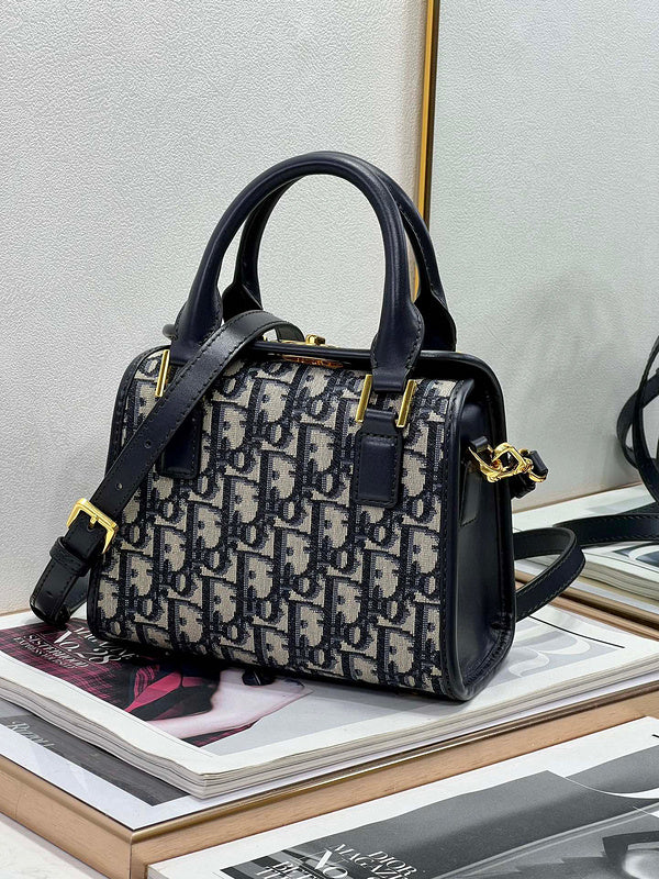 MC-Christian Dior-4380