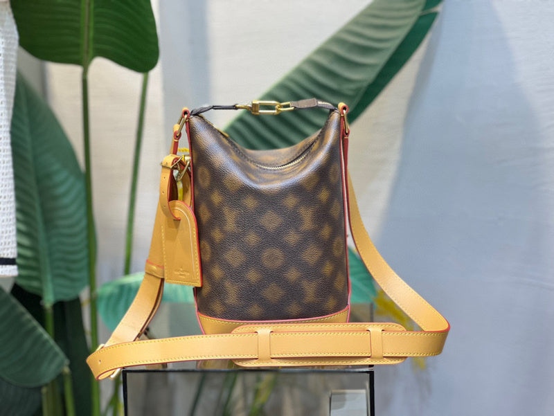 MC-LV-Bags-4809