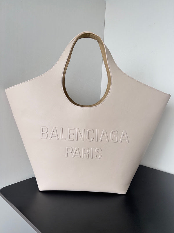 MC-Balenciaga-1891