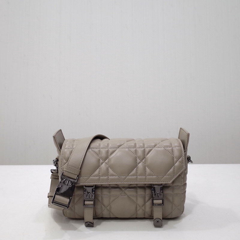 MC-Christian Dior-4389