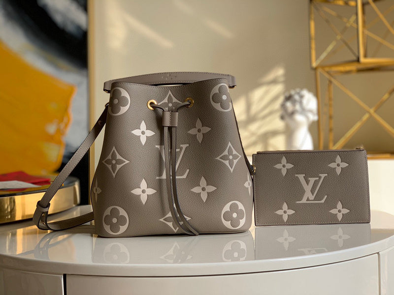MC-LV-Bags-4814