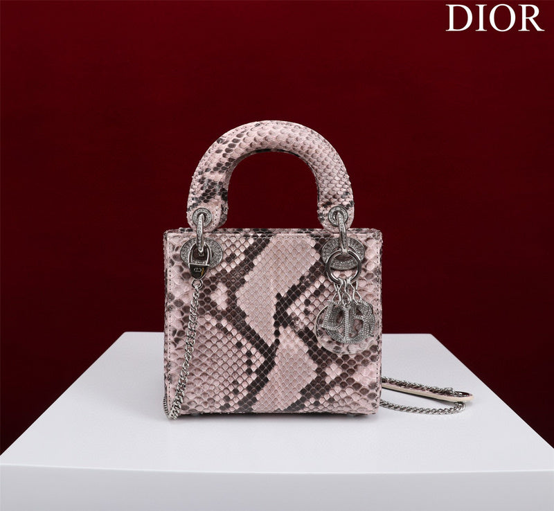 MC-Christian Dior-4401