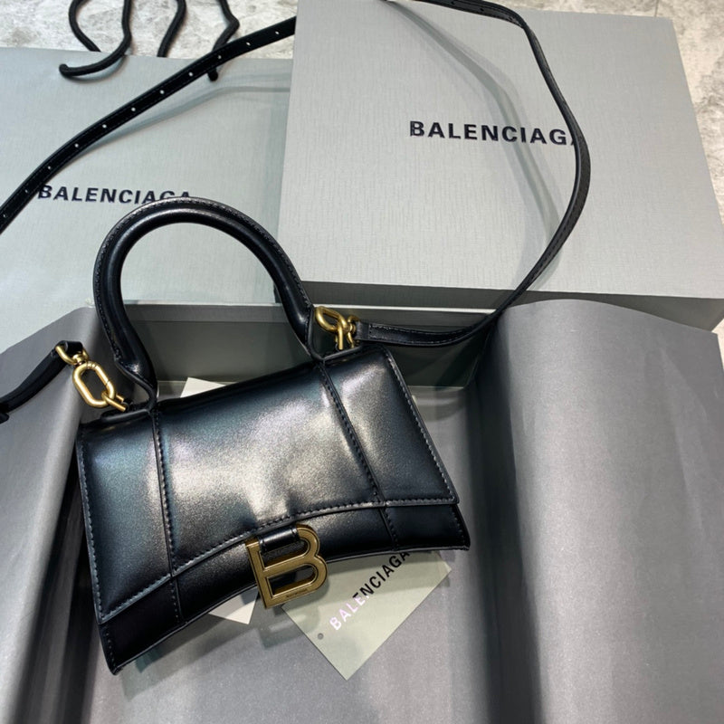 MC-Balenciaga-1897