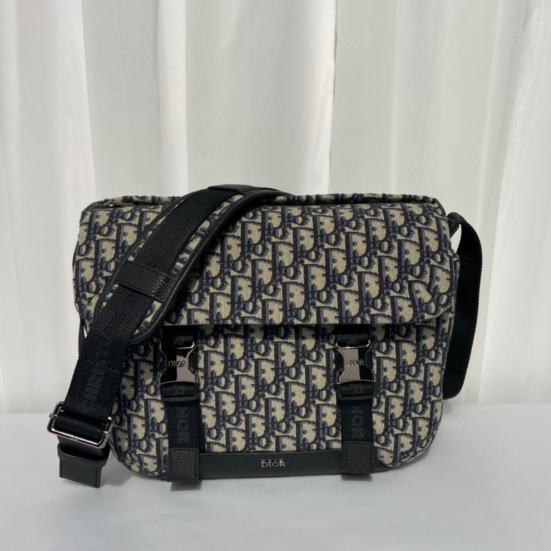 MC-Christian Dior-4415