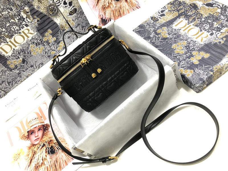 MC-Christian Dior-4432