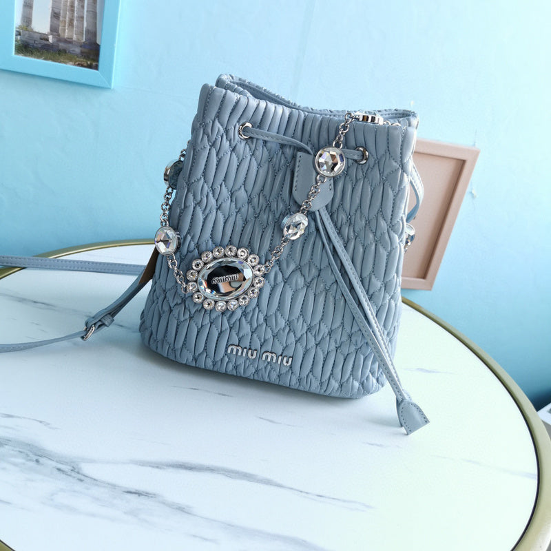 MC-Miu Miu-522