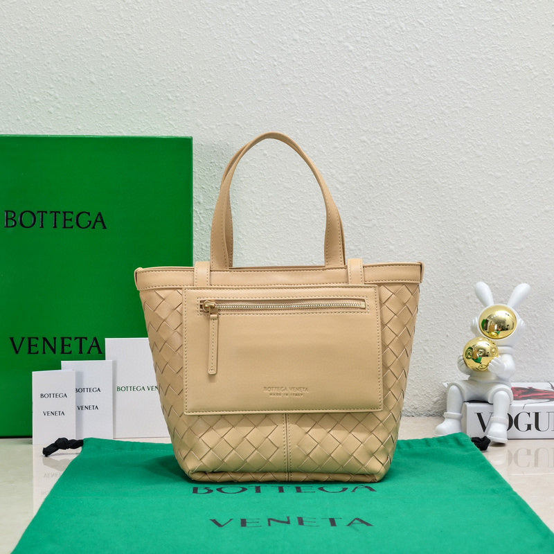 MC-Bottega Veneta-2486