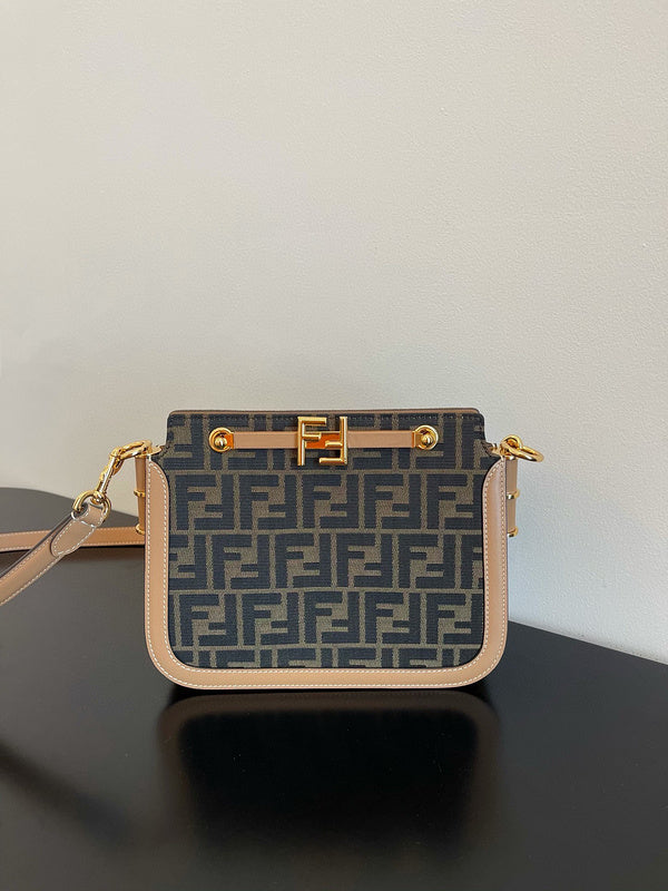 MC-FENDI-4661