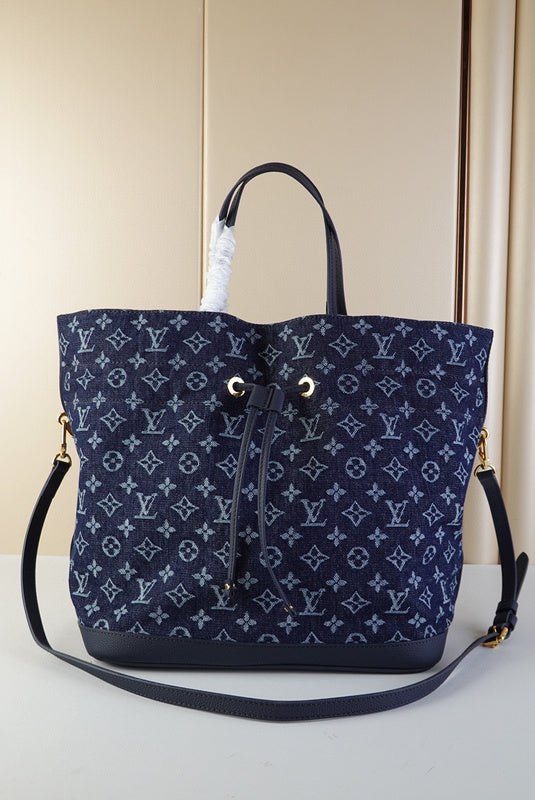 MC-LV-Bags-4886