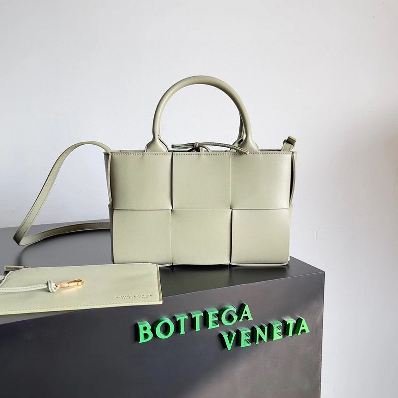 MC-Bottega Veneta-2496