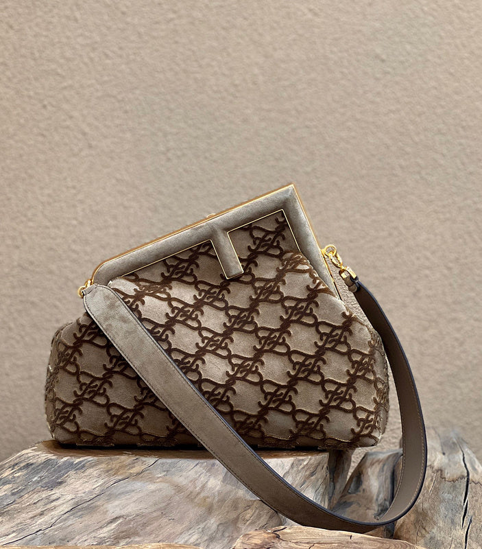 MC-FENDI-4678