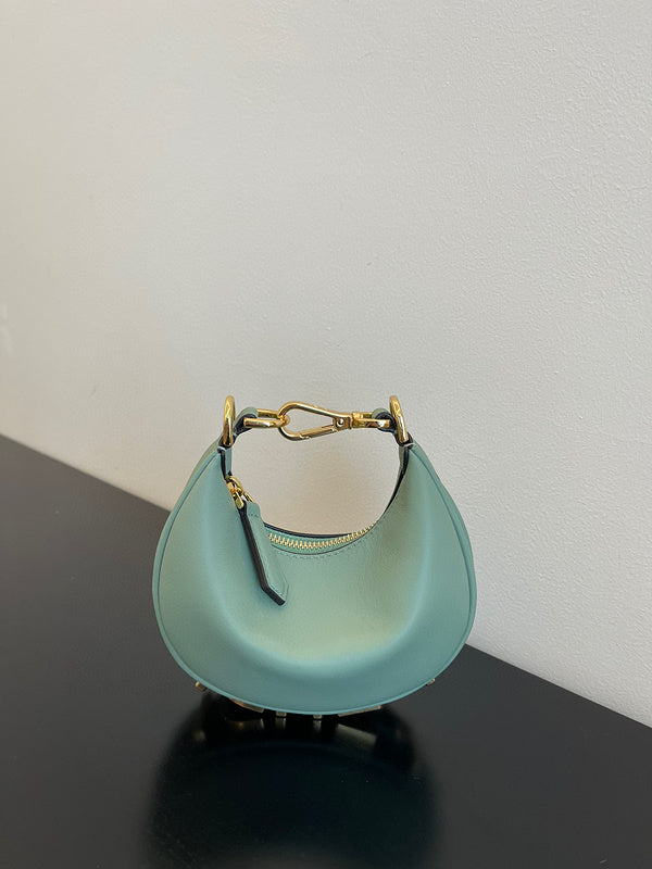 MC-FENDI-4686