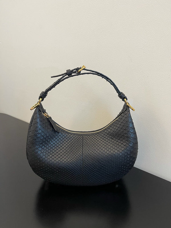 MC-FENDI-4687