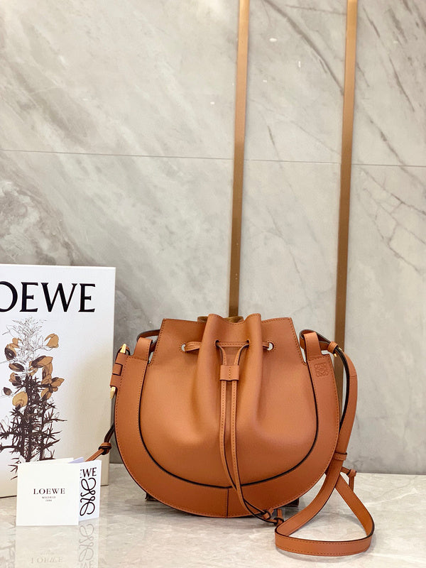 MC-Loewe-1262