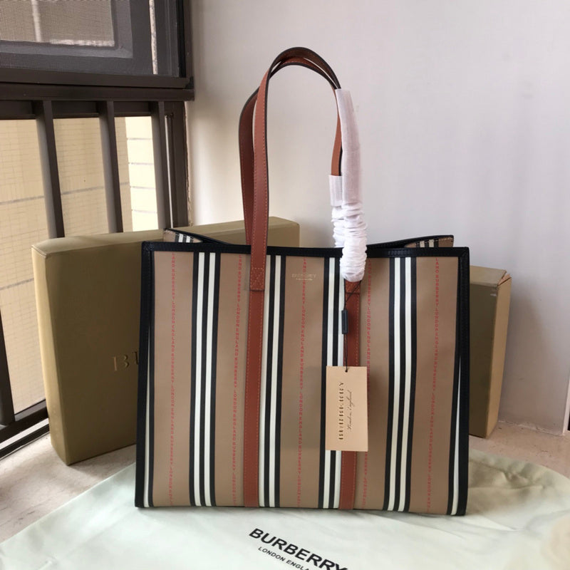 MC-Burberry-674