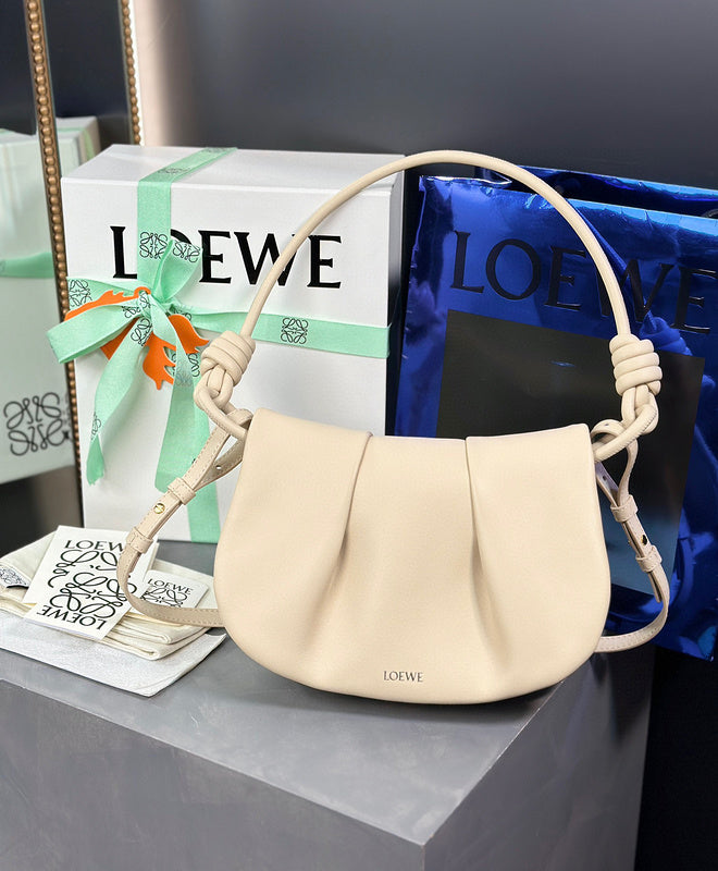 MC-Loewe-1263