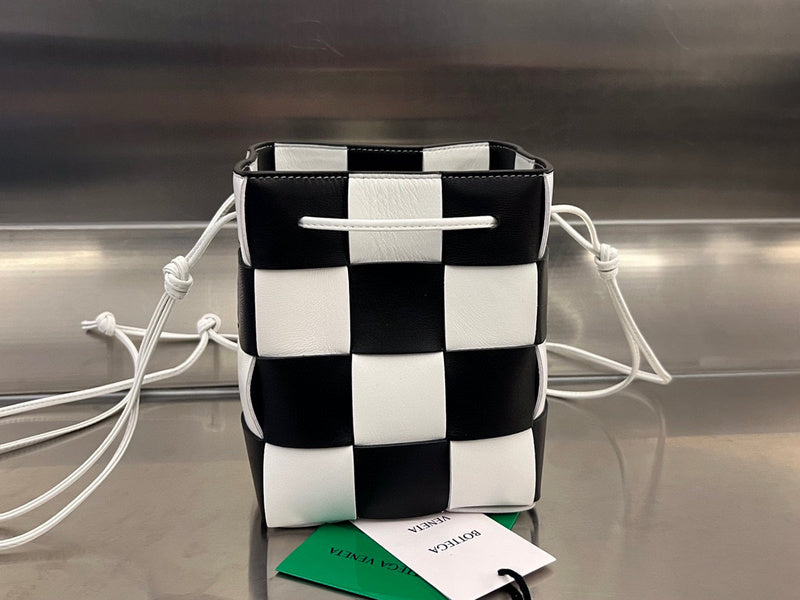 MC-Bottega Veneta-2504