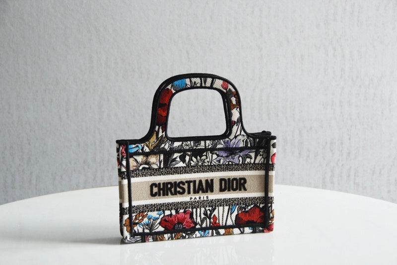 MC-Christian Dior-4478