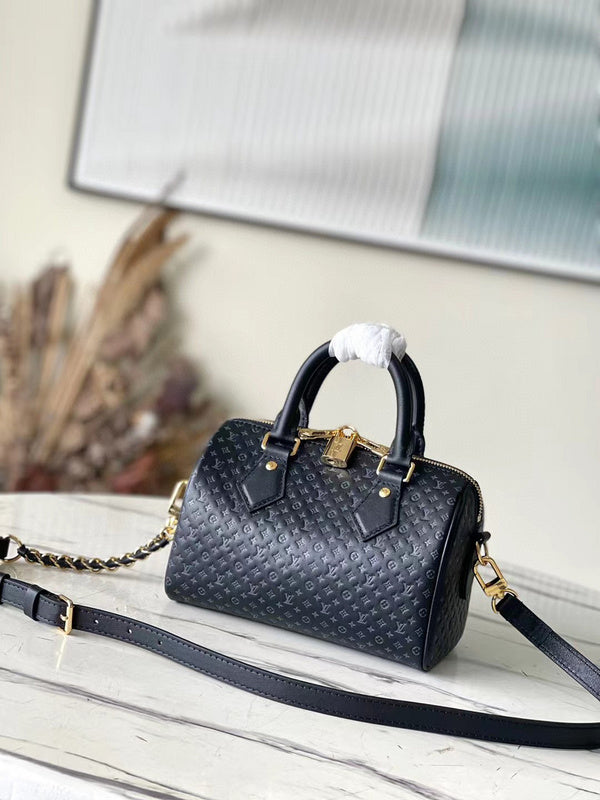 MC-LV-Bags-4916
