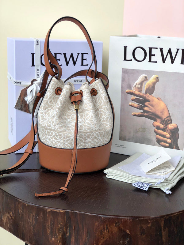 MC-Loewe-1276