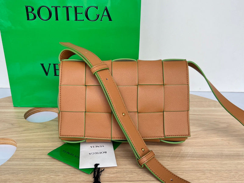 MC-Bottega Veneta-2536