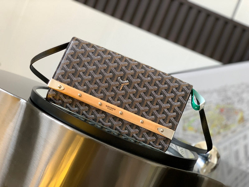 MC-Goyard-1672