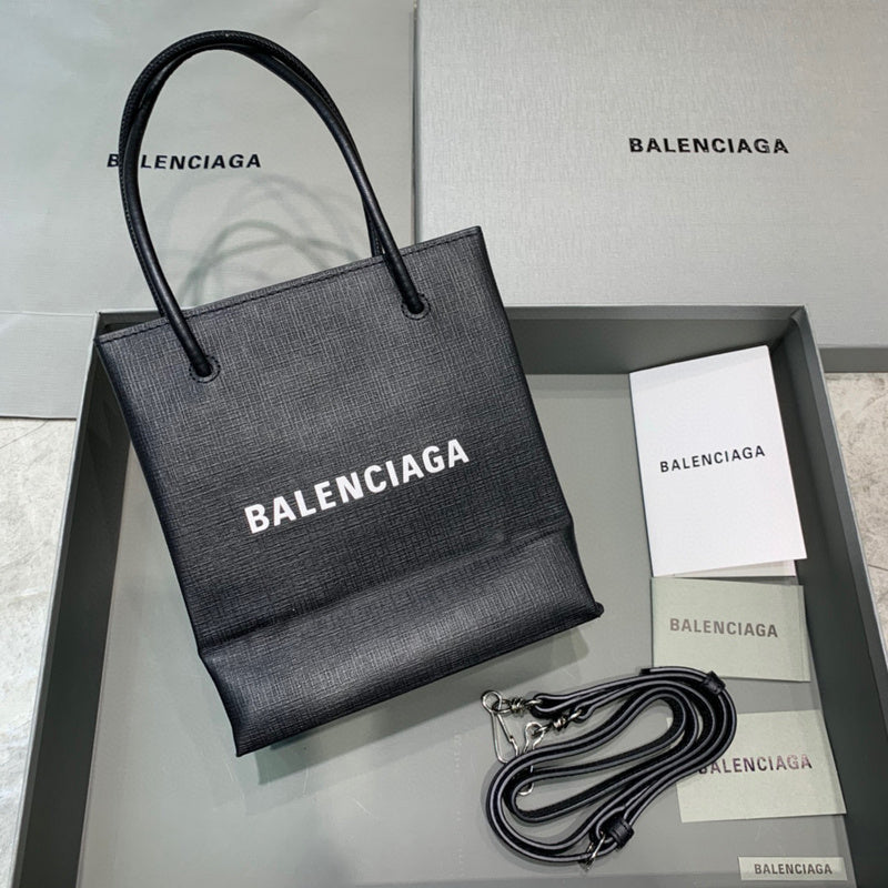 MC-Balenciaga-1951