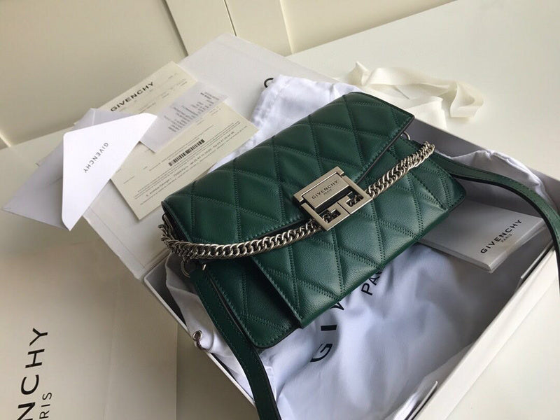 MC-GIVENCHY-663