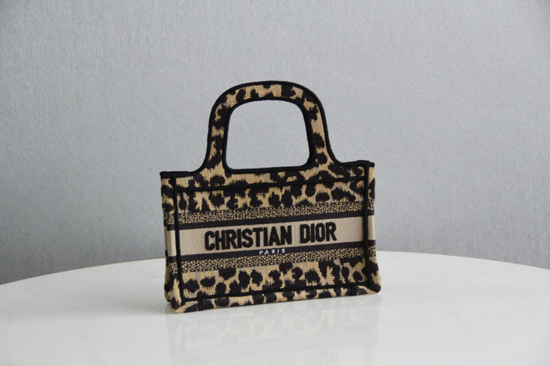 MC-Christian Dior-4533