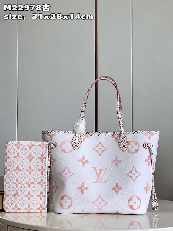 MC-LV-Bags-4960