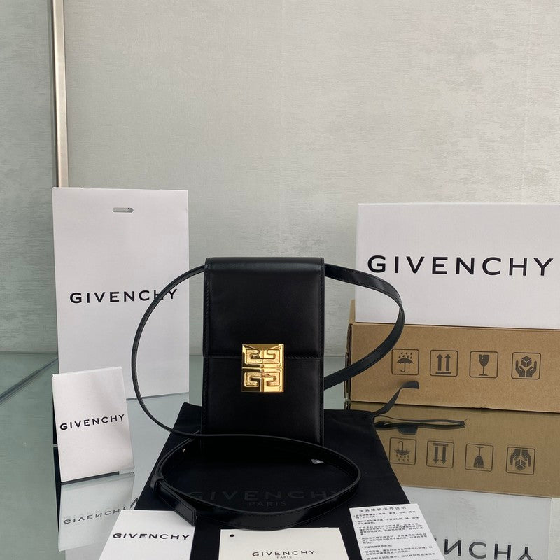 MC-GIVENCHY-666