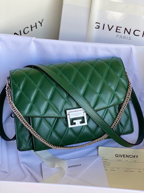 MC-GIVENCHY-667