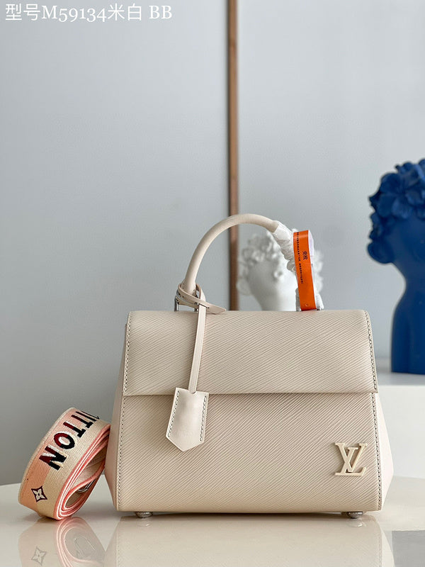 MC-LV-Bags-4988
