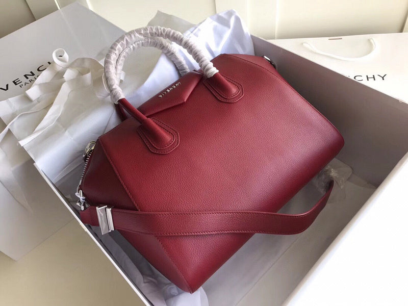 MC-GIVENCHY-672