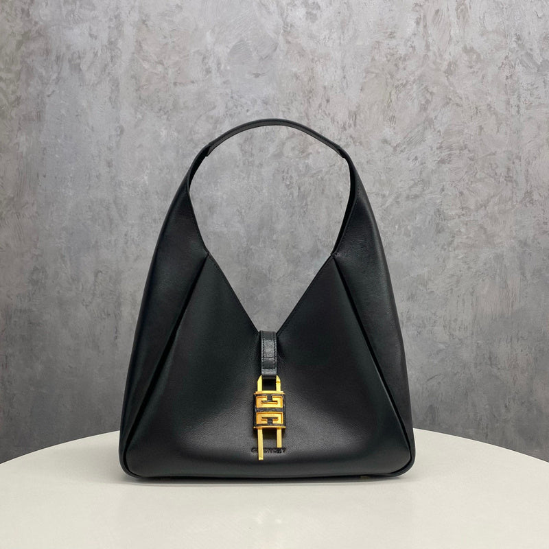 MC-GIVENCHY-673