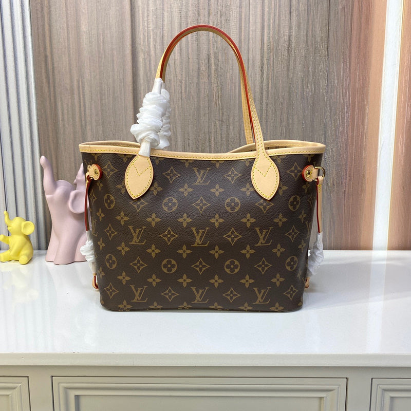 MC-LV-Bags-4995