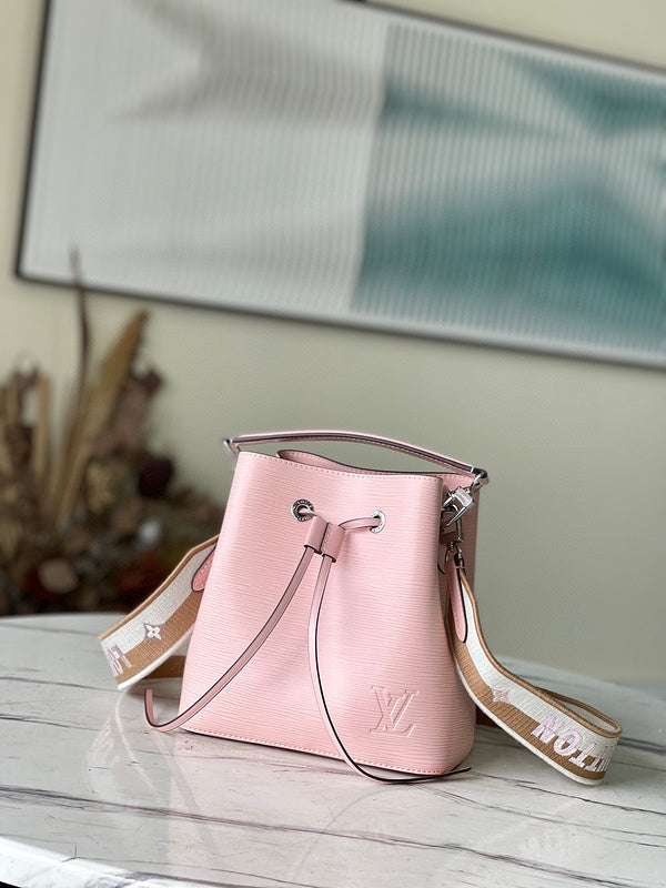 MC-LV-Bags-4997