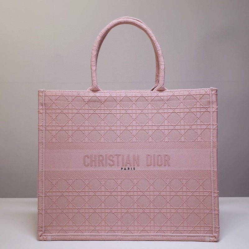 MC-Christian Dior-4580