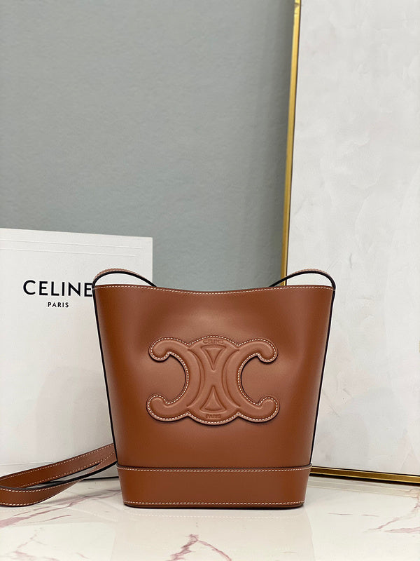 MC-Celine-2193