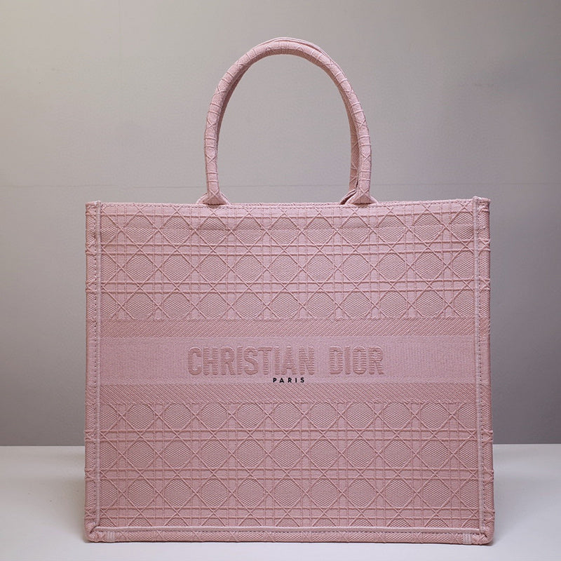 MC-Christian Dior-4585