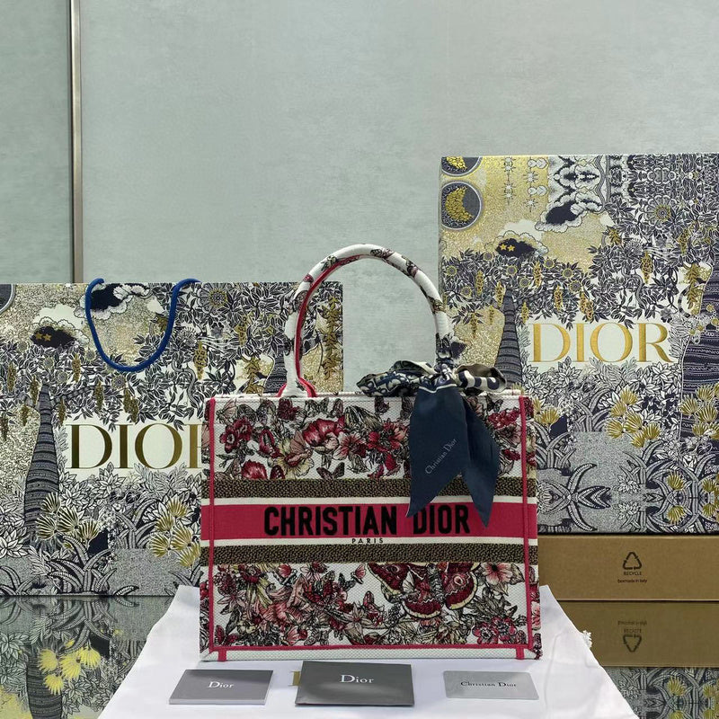 MC-Christian Dior-4590