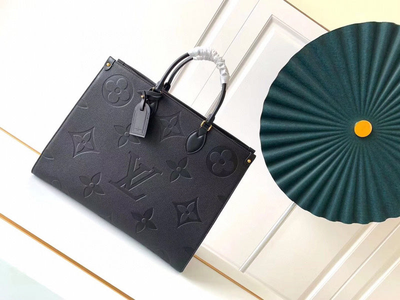 MC-LV-Bags-5024