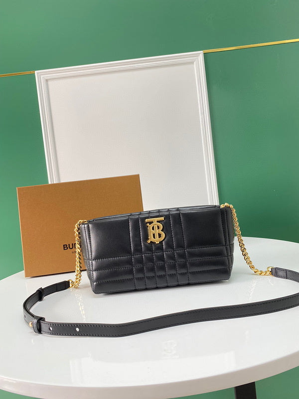 MC-Burberry-703